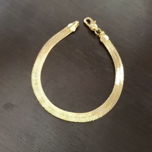 Gold 'I Love Mom' Bracelet